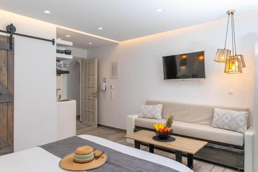 Blue Heart Luxury Suites Naxos City Exterior foto