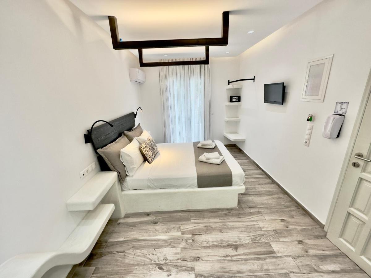 Blue Heart Luxury Suites Naxos City Exterior foto